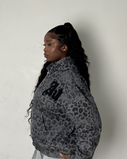 𝑩𝑳𝑨𝑪𝑲 𝑳𝑬𝑶𝑷𝑨𝑹𝑫 𝑯𝑶𝑶𝑫𝑰𝑬