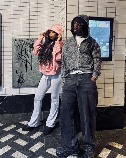 𝑩𝑳𝑨𝑪𝑲 𝑳𝑬𝑶𝑷𝑨𝑹𝑫 𝑯𝑶𝑶𝑫𝑰𝑬